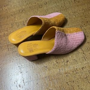 Sz 8 NWOT charlotte stone mules